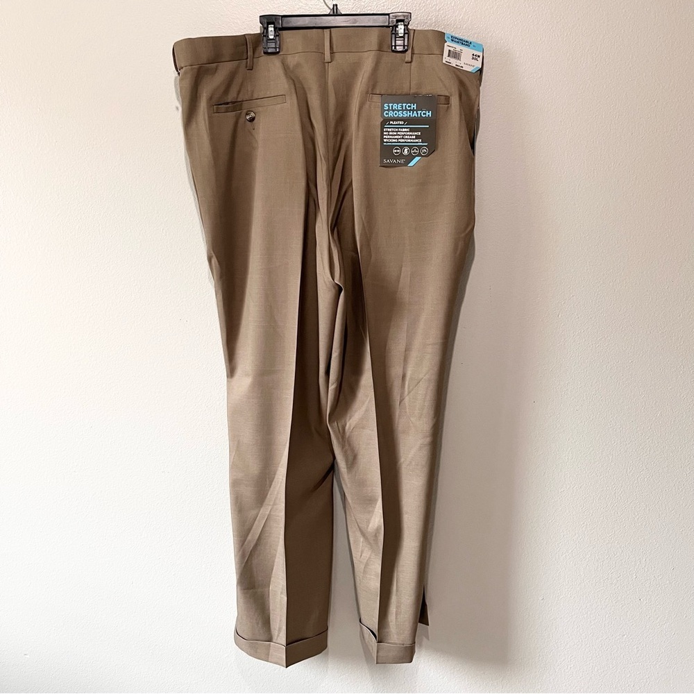 SAVANE-NWT Men's Tan Dress Pants with Expandable Waistband Size 44W 30L - Picture 2 of 4